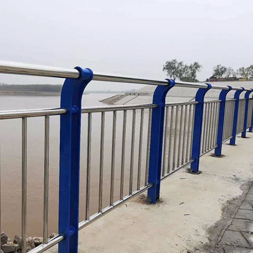 河道護欄