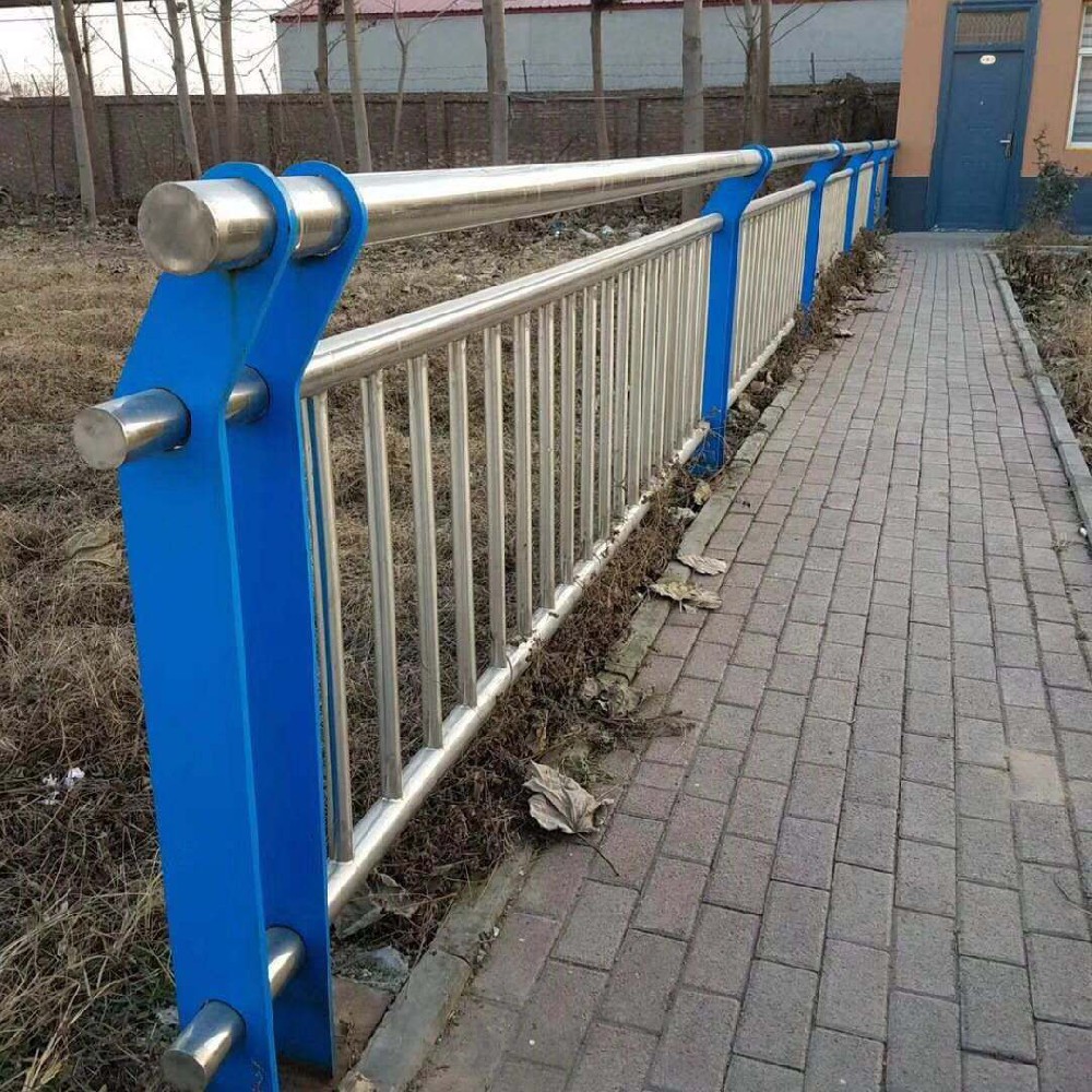 不銹鋼復合管護欄